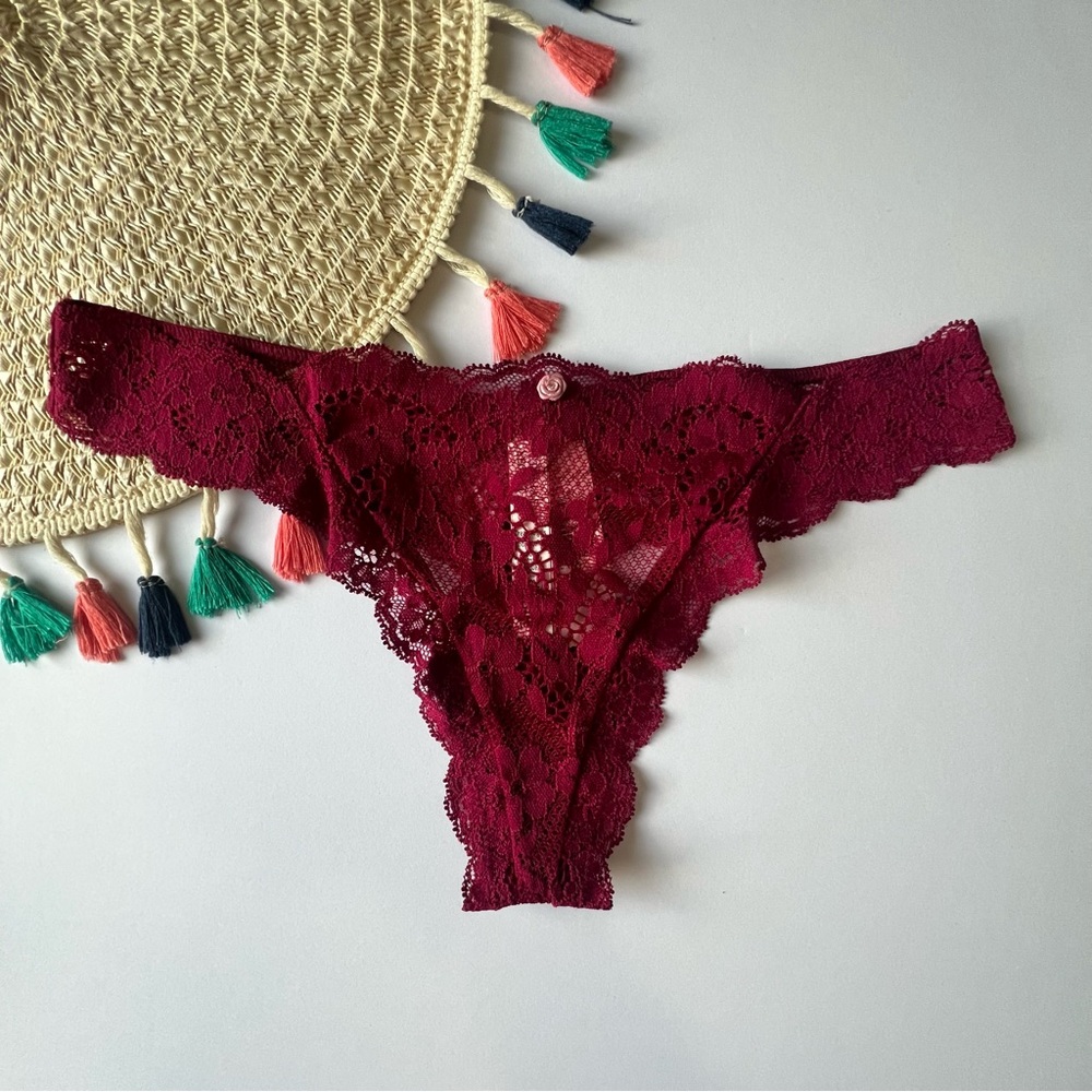 Victoria's Secret Dream Angels Lace Thong Panty Campari Red Small NEW